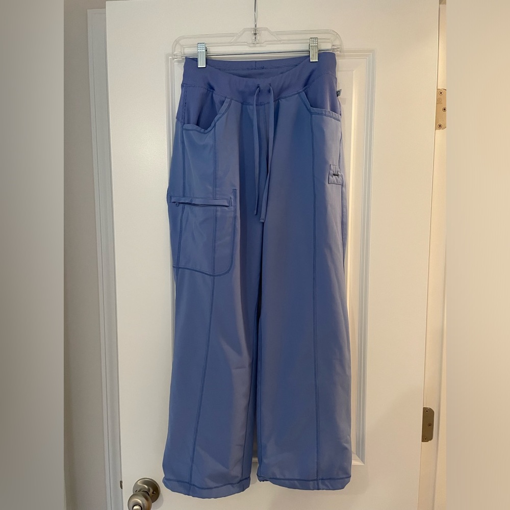 Cherokee infinity scrub pants, light blue, size small